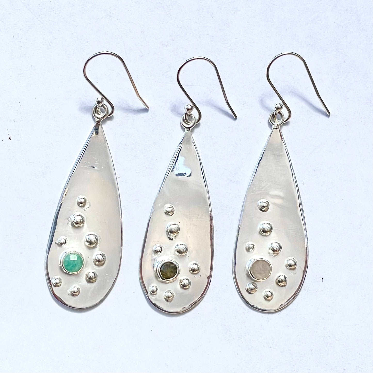 Pebble drop earring
