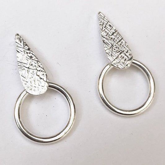 Dehlia teardrop earring