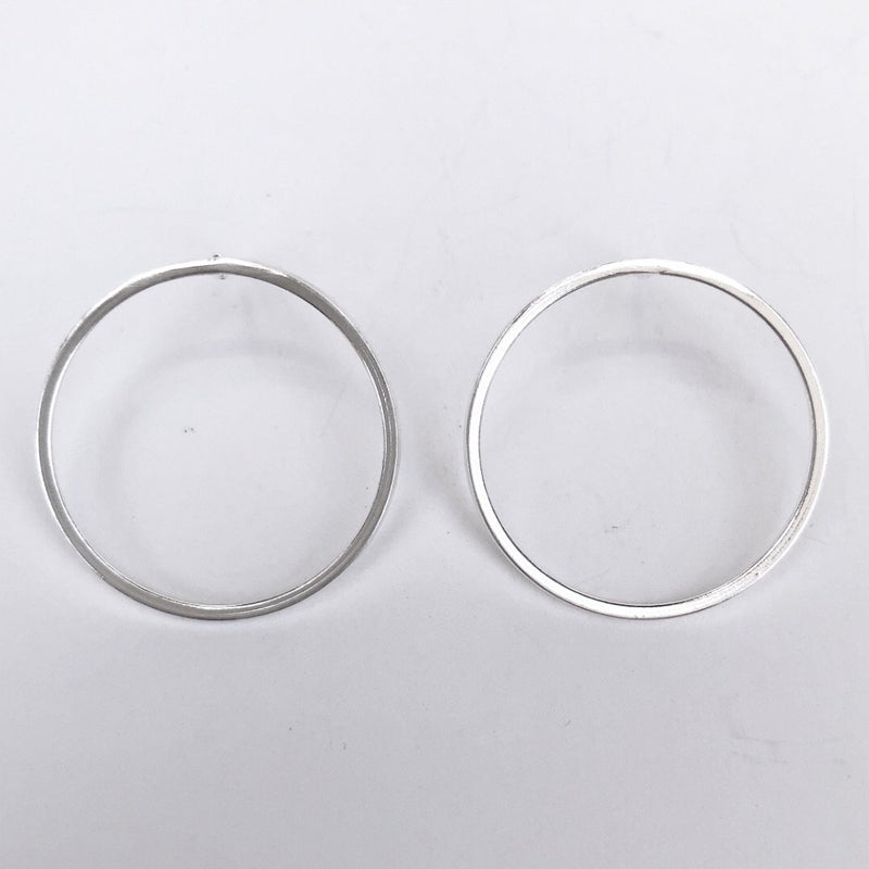 Circle stud